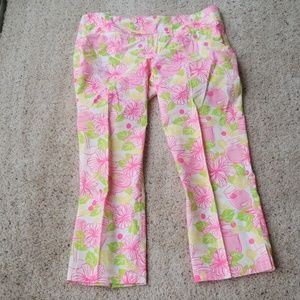 LILLY PULITZER Pink Print Capris sz 8 - adorable💕